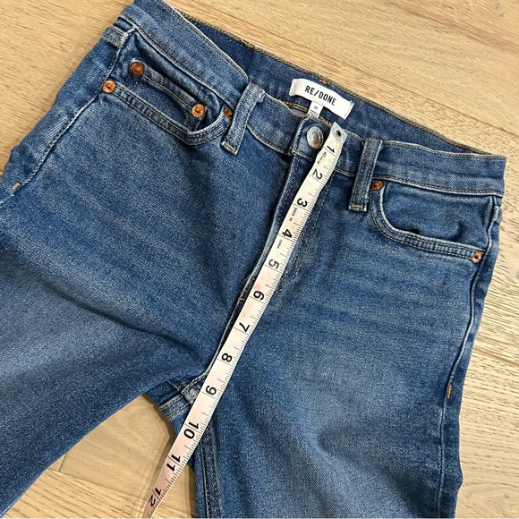 Redone 90’s Mid Rise Ankle Crop Jeans In Worn Vintage - Picture 7 of 11